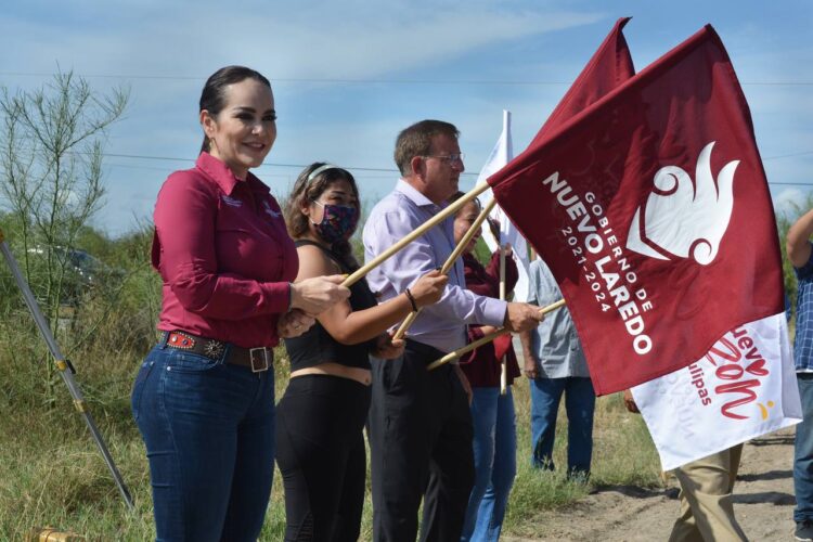 Carmen Lilia Canturosas evaluada como la mejor alcaldesa de Tamaulipas