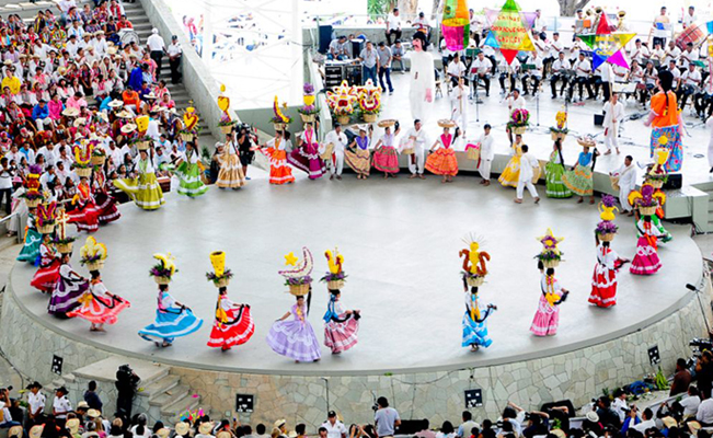 Gobernador de Oaxaca anuncia que este año sí habrá Guelaguetza