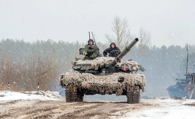 Inicia Rusia maniobras en Bielorrusia en medio de tensión con Ucrania