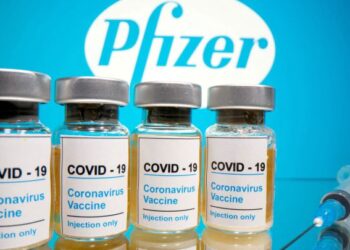 Solicita Pfizer a la FDA aprobación de su vacuna a menores de 5 años