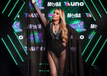 Paty Navidad responde a «criticones» por comentarios sobre su peso