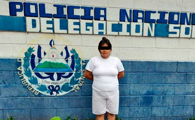 Enfermera induce el parto de su amiga, la mata y simula que ella era la mamá
