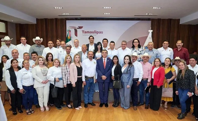 Carmen Lilia participa en mesa de trabajo con el Gobernador de Tamaulipas