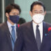 Hijo del Primer Ministro de Japón es acusado de hacer compras y turismo en viajes oficiales