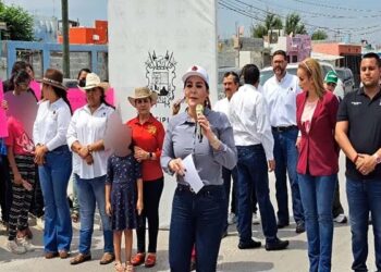 Carmen Lilia Canturosas entrega calles dignas al poniente de Nuevo Laredo