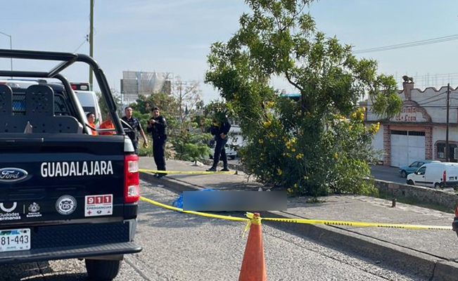 Hombre muere electrocutado al tocar accidentalmente un cable en Guadalajara